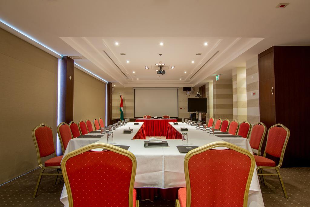 Grand Park Hotel Ramallah Exterior photo