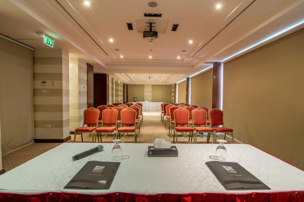 Grand Park Hotel Ramallah Exterior photo