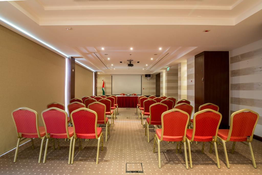 Grand Park Hotel Ramallah Exterior photo