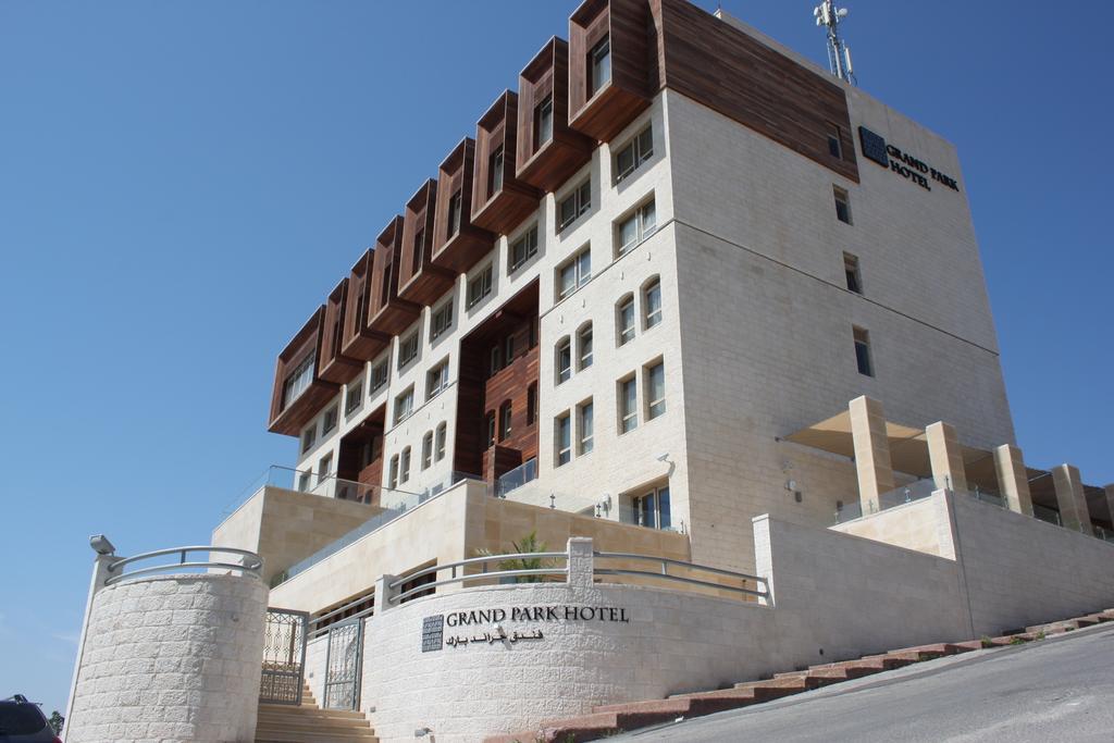 Grand Park Hotel Ramallah Exterior photo